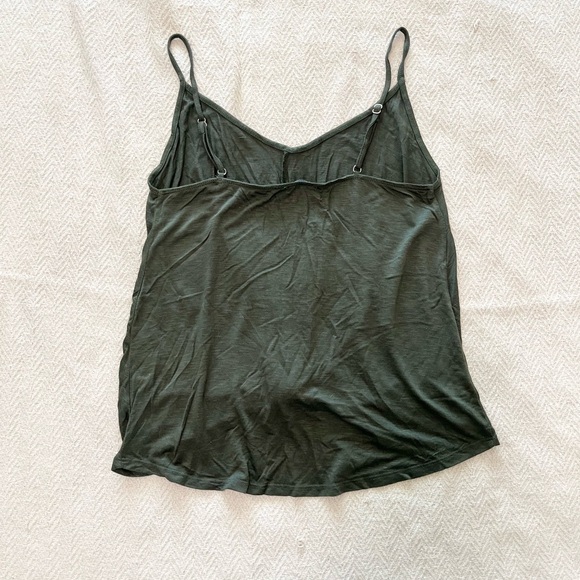 Camisoles bundle - Picture 5 of 9